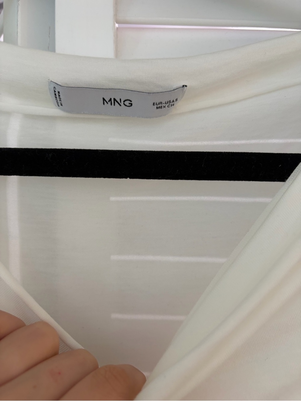 Mango Ivory Sleeveless Tank Top - Picture 2 of 2